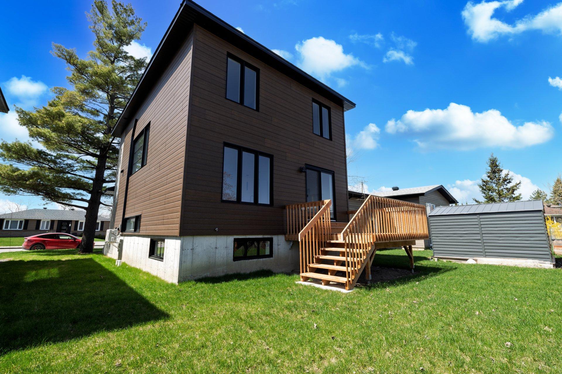 









727


Boul. Pine Beach

,
Dorval,




QC
H9P2L6

