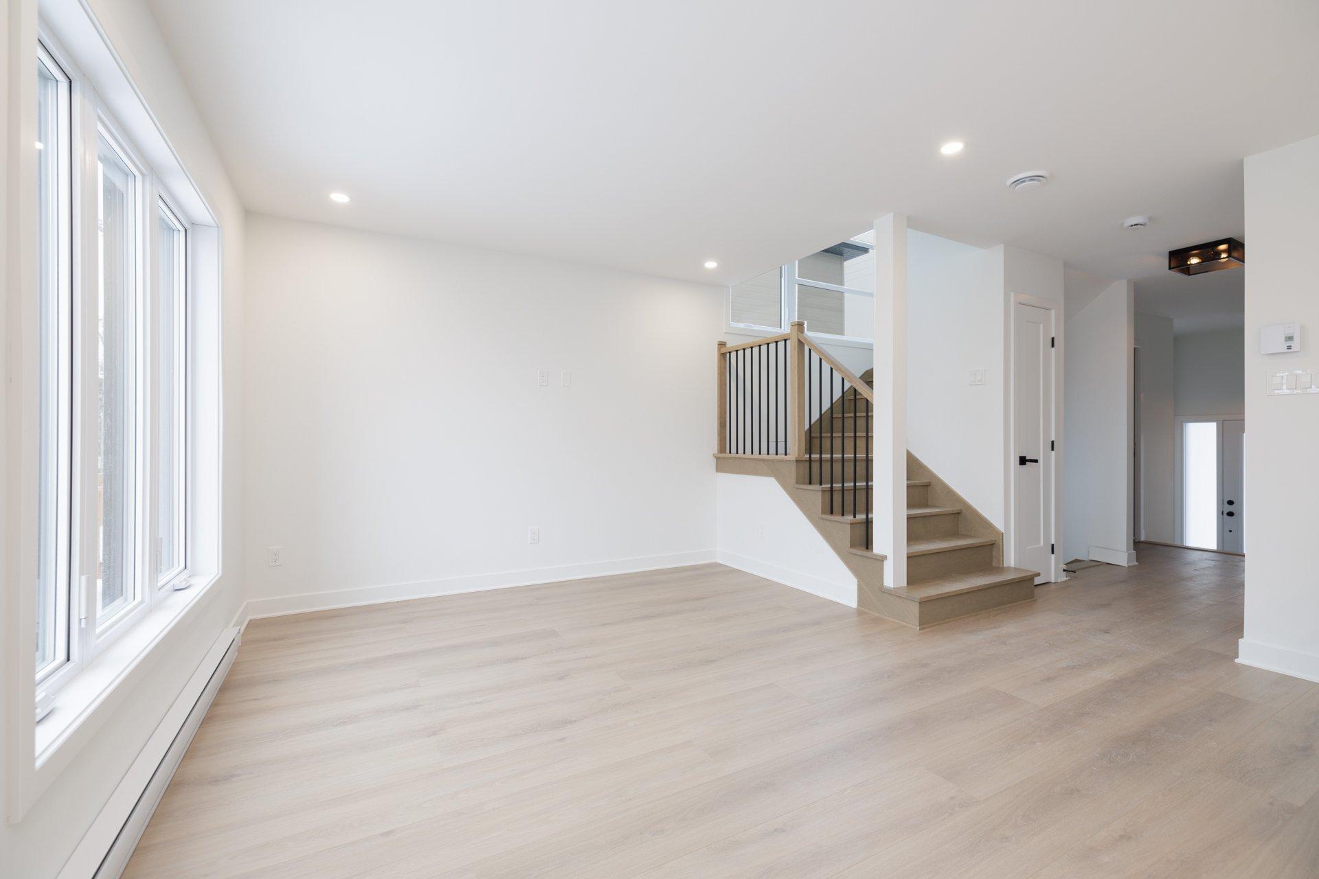 









727


Boul. Pine Beach

,
Dorval,




QC
H9P2L6

