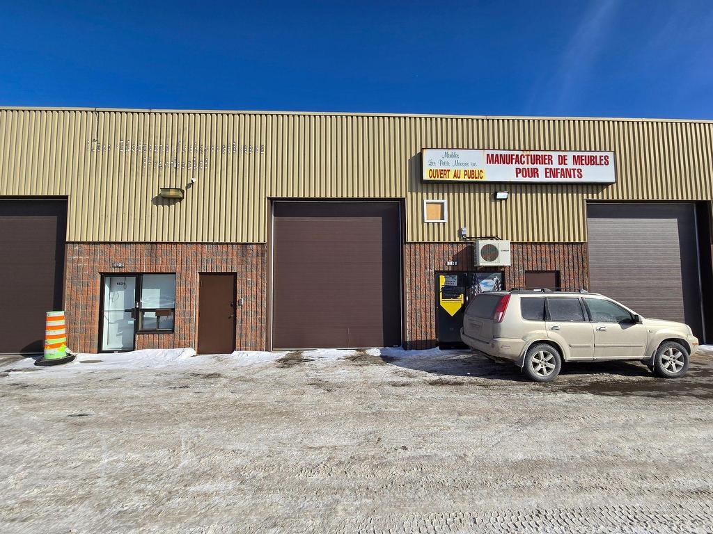 









1629


Desserte Nord Laval (A-440) O.

,
Laval (Chomedey),




QC
H7L3W3

