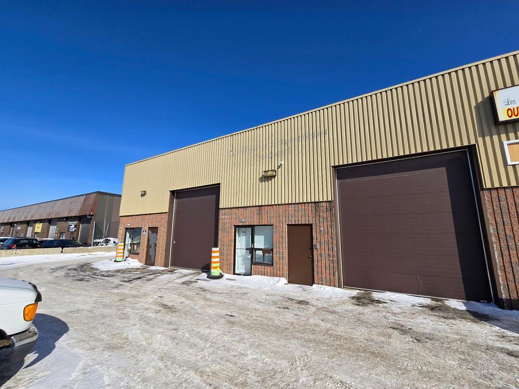 









1629


Desserte Nord Laval (A-440) O.

,
Laval (Chomedey),




QC
H7L3W3

