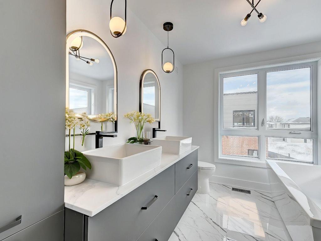 









4660Z


Rue de Châteauneuf

,
Brossard,




QC
J4Z0S9

