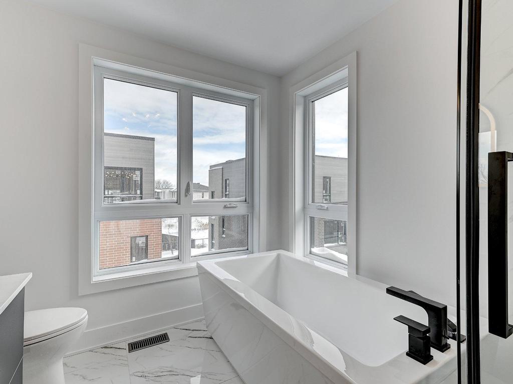 









4660Z


Rue de Châteauneuf

,
Brossard,




QC
J4Z0S9


