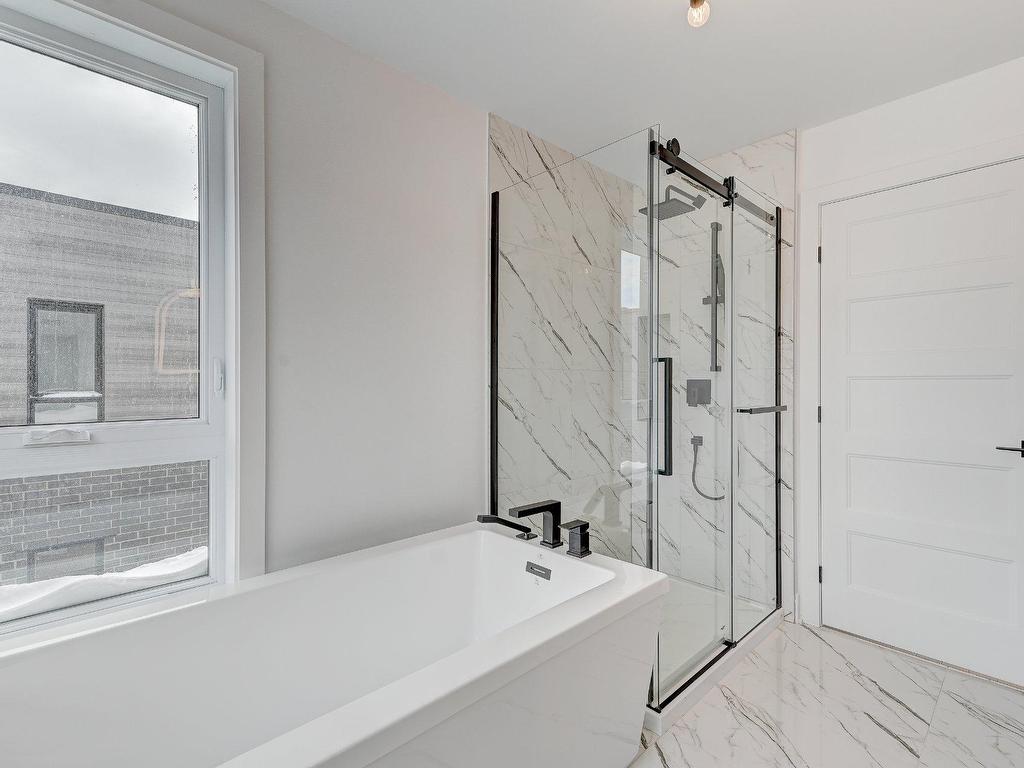 









4660Z


Rue de Châteauneuf

,
Brossard,




QC
J4Z0S9

