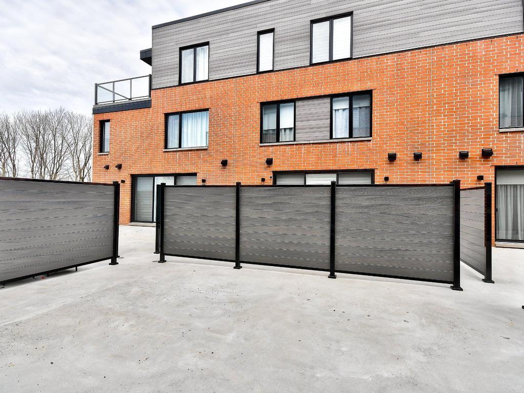 









4660Z


Rue de Châteauneuf

,
Brossard,




QC
J4Z0S9

