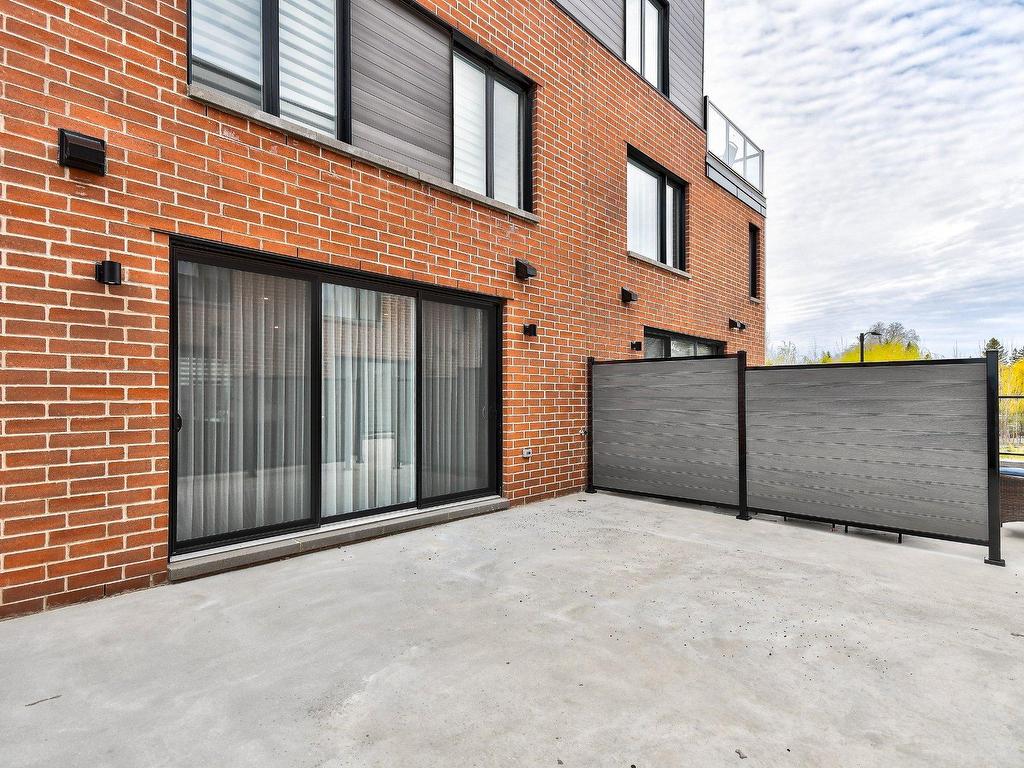 









4660Z


Rue de Châteauneuf

,
Brossard,




QC
J4Z0S9

