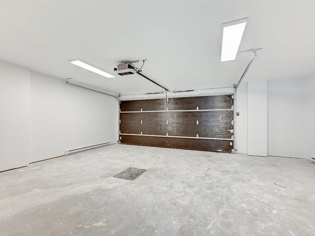 









4660Z


Rue de Châteauneuf

,
Brossard,




QC
J4Z0S9

