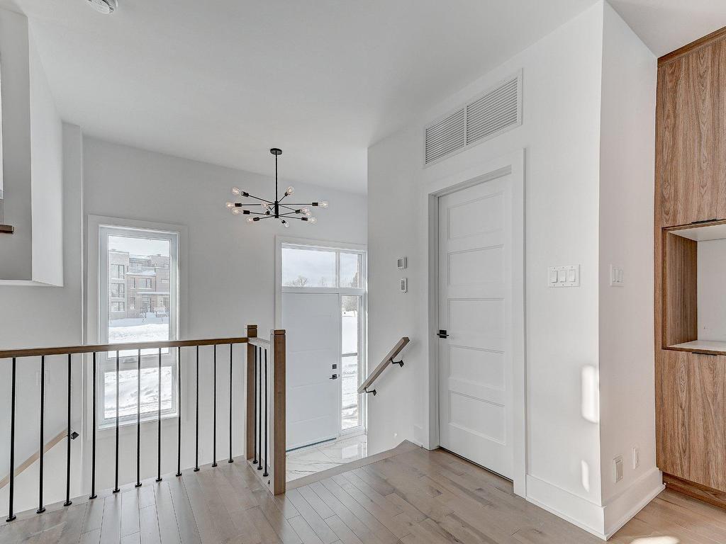 









4660Z


Rue de Châteauneuf

,
Brossard,




QC
J4Z0S9

