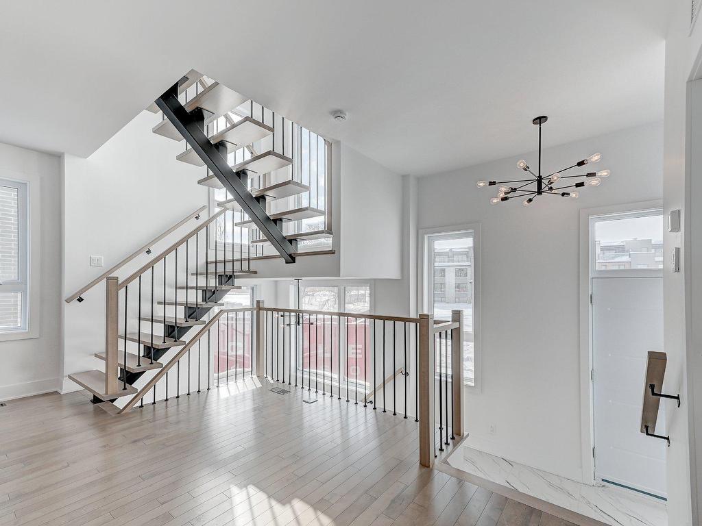 









4660Z


Rue de Châteauneuf

,
Brossard,




QC
J4Z0S9

