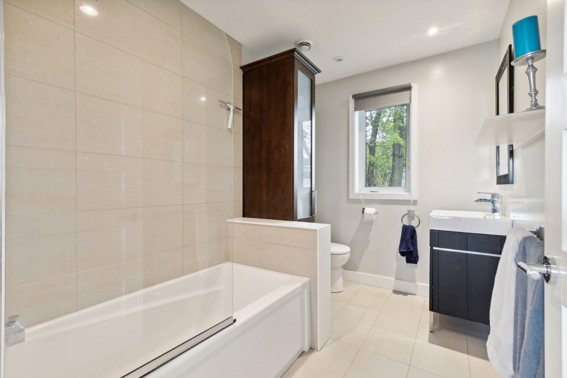 









1035


Rue Jacques-Cartier

,
Gatineau (Gatineau),




QC
J8T2W3

