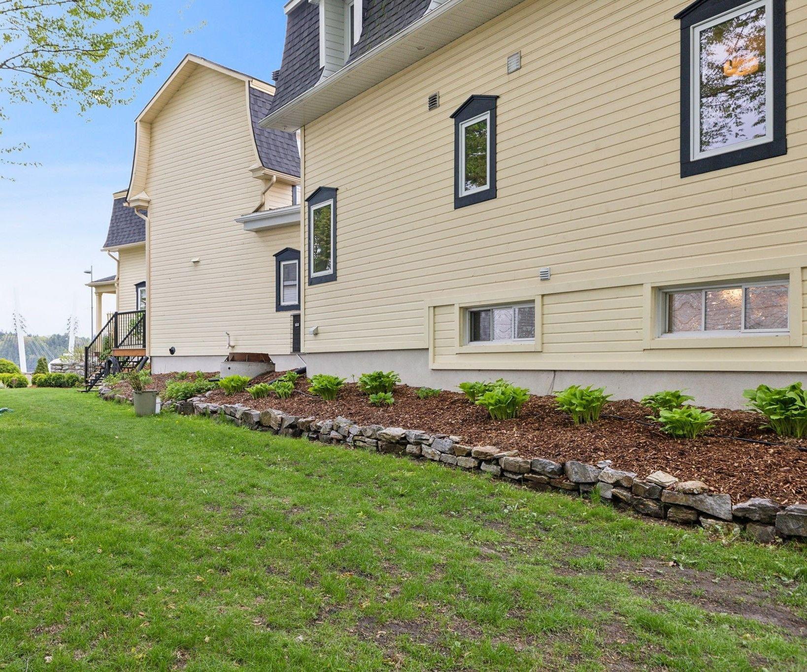 









1035


Rue Jacques-Cartier

,
Gatineau (Gatineau),




QC
J8T2W3

