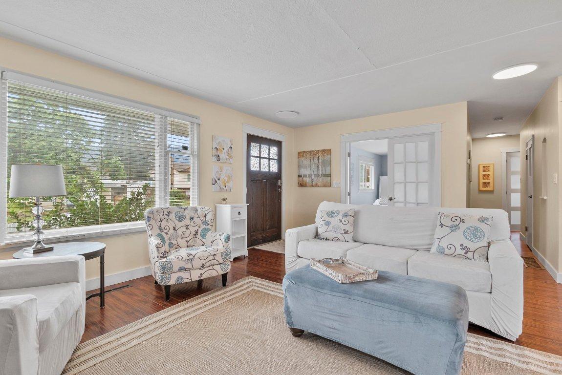 









845


Richter

Street,
Kelowna,




BC
V1Y 2J9

