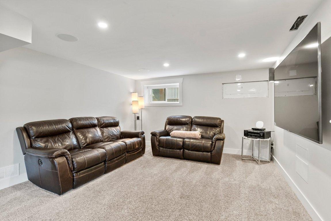 









845


Richter

Street,
Kelowna,




BC
V1Y 2J9


