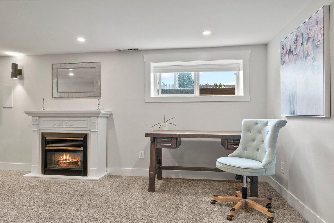 









845


Richter

Street,
Kelowna,




BC
V1Y 2J9

