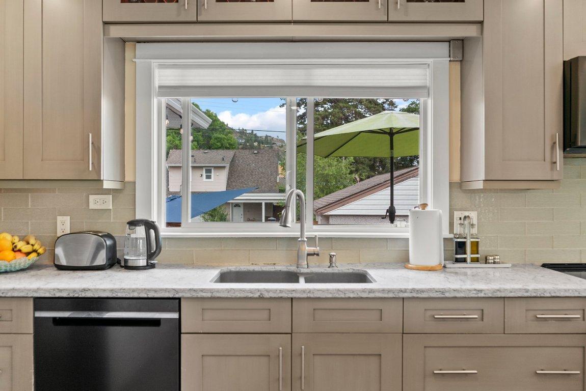 









845


Richter

Street,
Kelowna,




BC
V1Y 2J9

