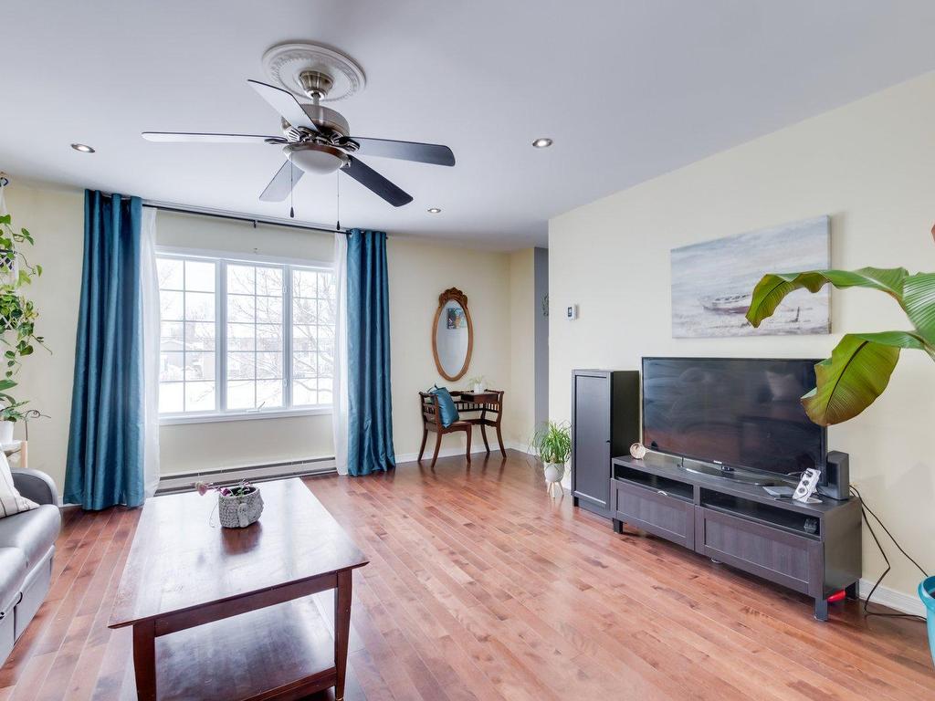 









156


Ch. de Chambord

,
Gatineau (Gatineau),




QC
J8R3H2

