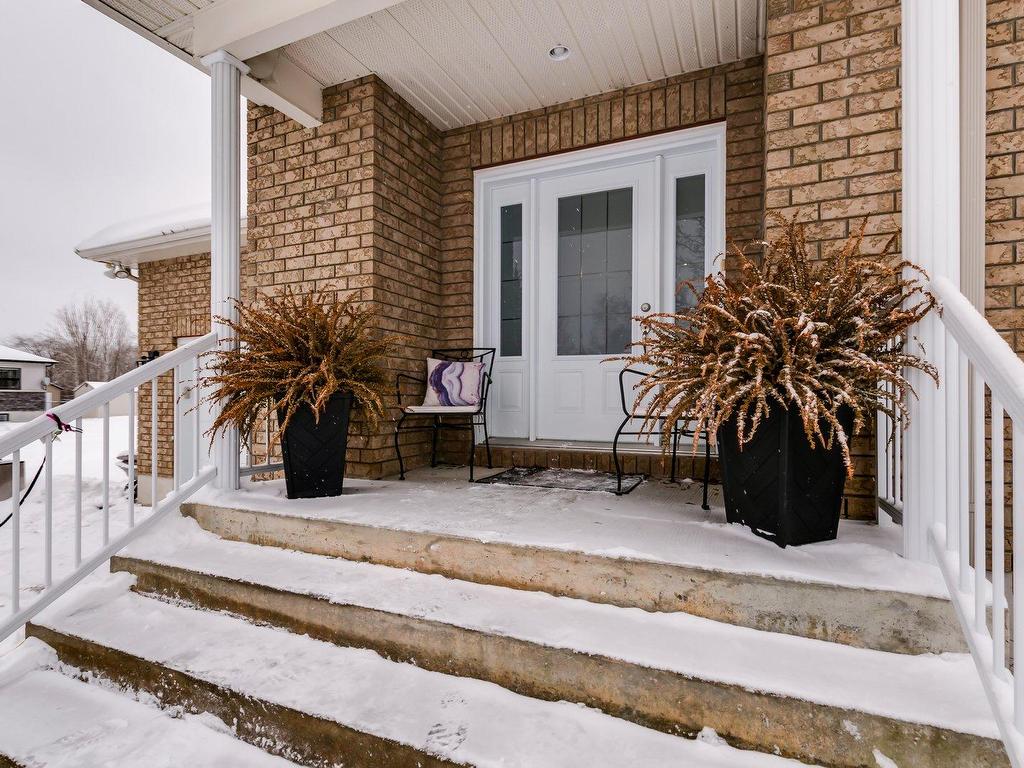 









156


Ch. de Chambord

,
Gatineau (Gatineau),




QC
J8R3H2

