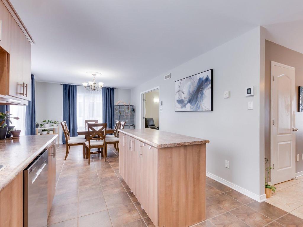 









156


Ch. de Chambord

,
Gatineau (Gatineau),




QC
J8R3H2


