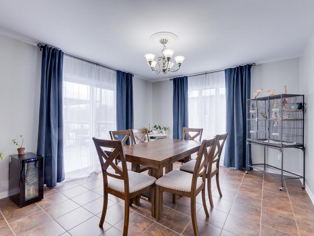 









156


Ch. de Chambord

,
Gatineau (Gatineau),




QC
J8R3H2

