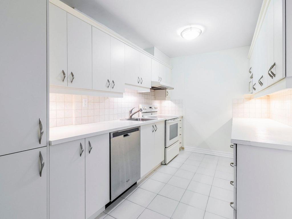 









3455


Rue Drummond

, 501,
Montréal (Ville-Marie),




QC
H3G2R6

