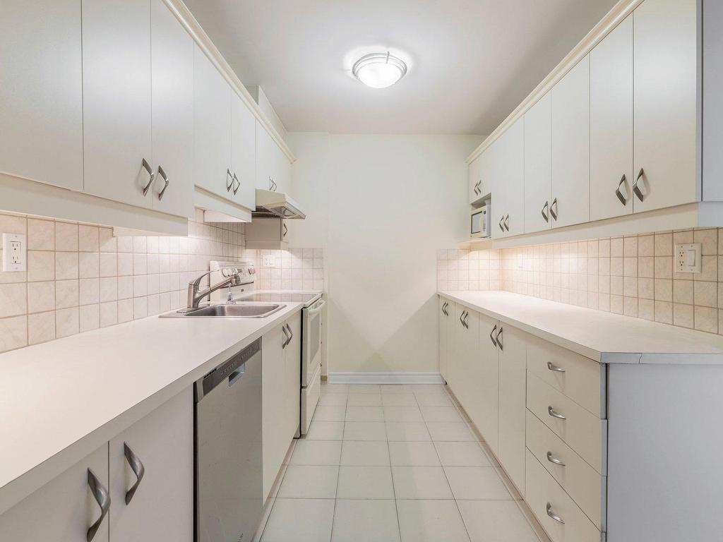 









3455


Rue Drummond

, 501,
Montréal (Ville-Marie),




QC
H3G2R6

