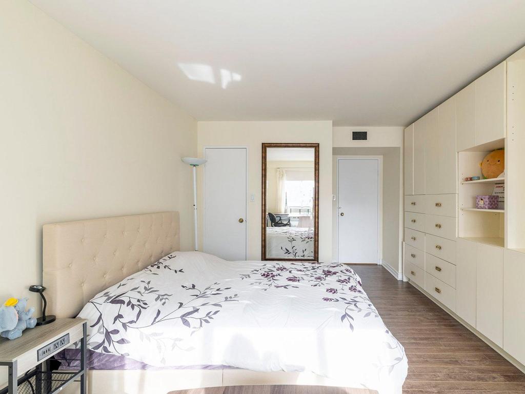 









3455


Rue Drummond

, 501,
Montréal (Ville-Marie),




QC
H3G2R6

