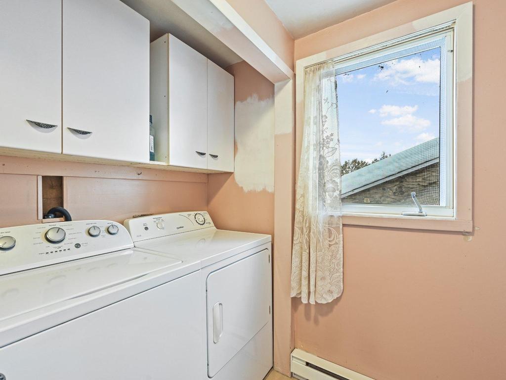 









786


Rue Principale

,
Saint-Blaise-sur-Richelieu,




QC
J0J1W0

