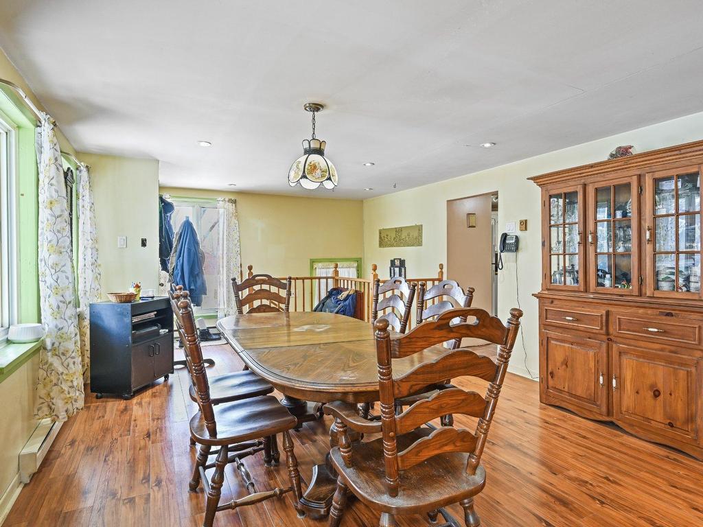 









786


Rue Principale

,
Saint-Blaise-sur-Richelieu,




QC
J0J1W0

