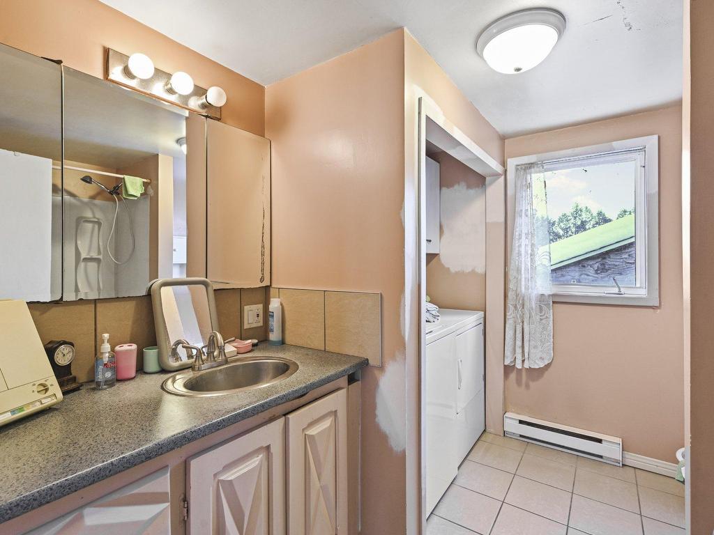









786


Rue Principale

,
Saint-Blaise-sur-Richelieu,




QC
J0J1W0

