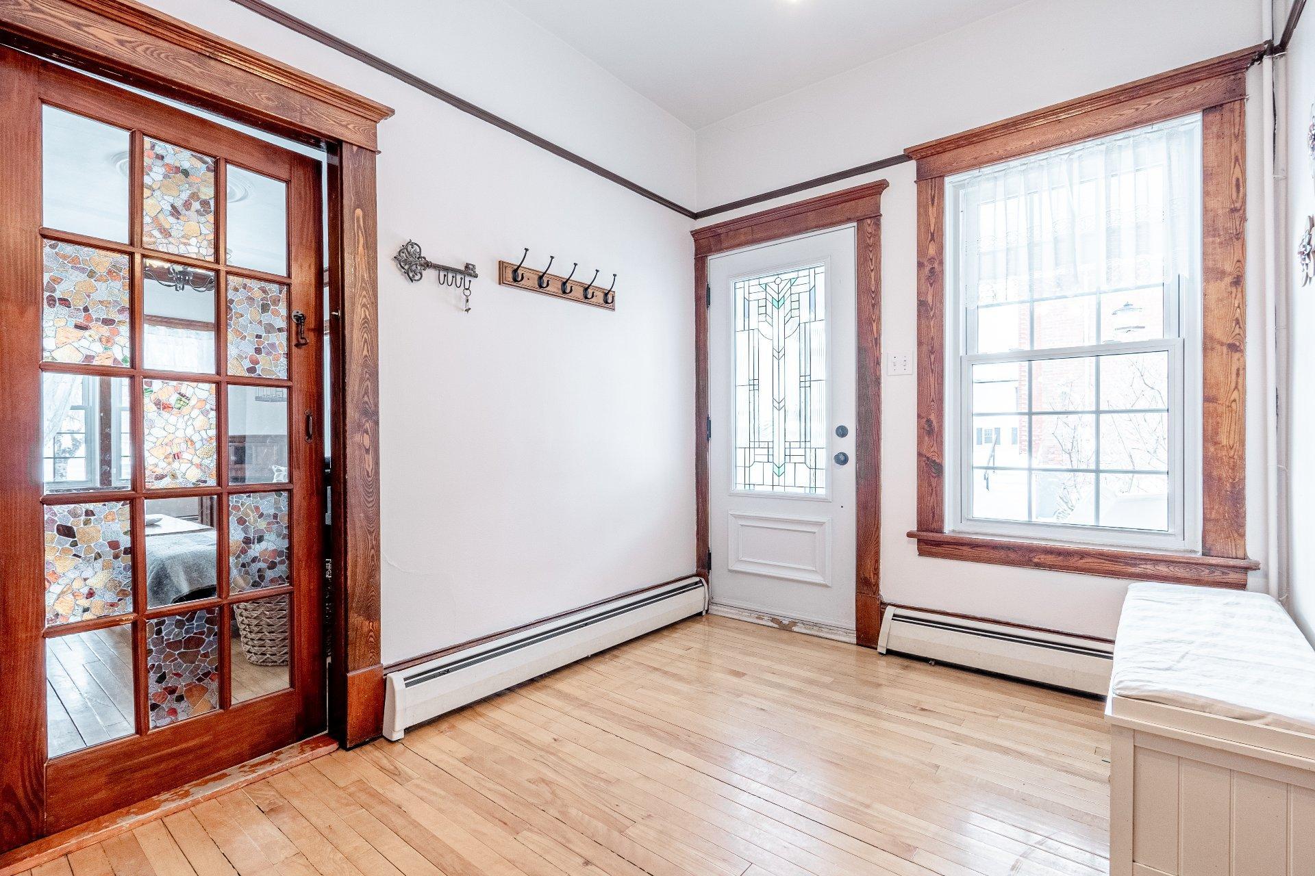 









1553


Rue Principale

,
Lawrenceville,




QC
J0E1W0


