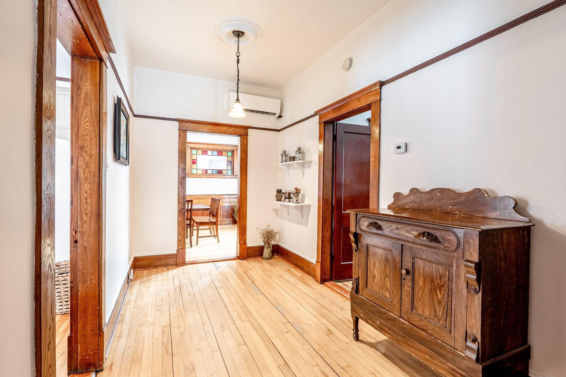 









1553


Rue Principale

,
Lawrenceville,




QC
J0E1W0


