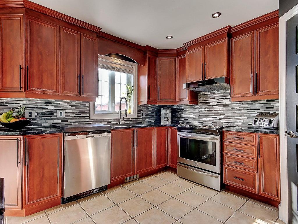 









153


Rue des Cerisiers

,
Saint-Jean-sur-Richelieu,




QC
J2X4R8

