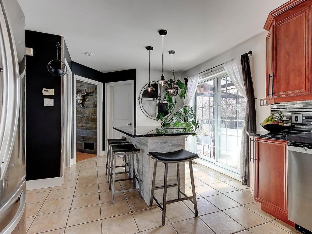 









153


Rue des Cerisiers

,
Saint-Jean-sur-Richelieu,




QC
J2X4R8

