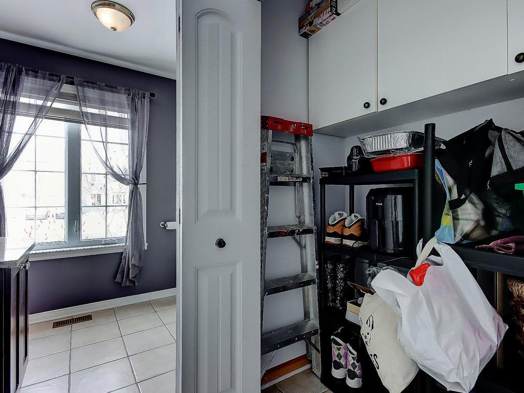 









153


Rue des Cerisiers

,
Saint-Jean-sur-Richelieu,




QC
J2X4R8

