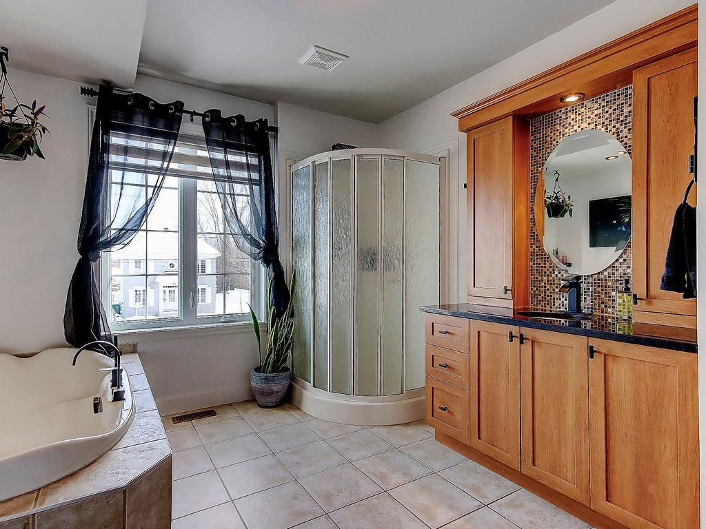 









153


Rue des Cerisiers

,
Saint-Jean-sur-Richelieu,




QC
J2X4R8

