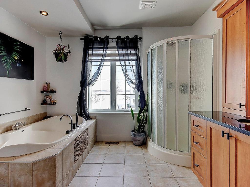 









153


Rue des Cerisiers

,
Saint-Jean-sur-Richelieu,




QC
J2X4R8

