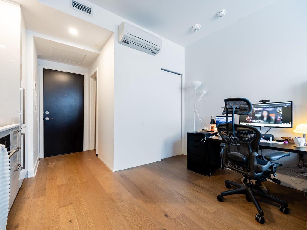 









1


Boul. De Maisonneuve O.

, 417,
Montréal (Ville-Marie),




QC
H2X0E3

