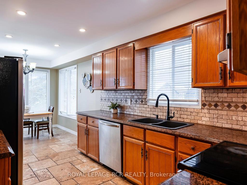 









51


Meadow

Drive,
Orangeville,




ON
L9W 4C7

