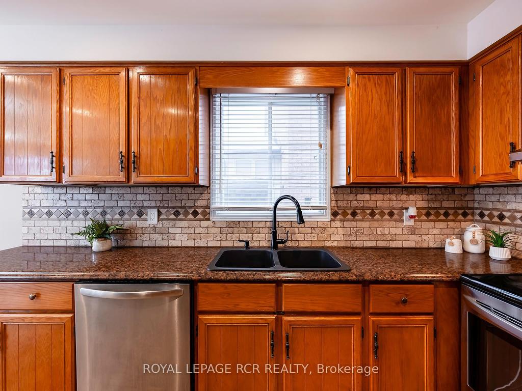 









51


Meadow

Drive,
Orangeville,




ON
L9W 4C7

