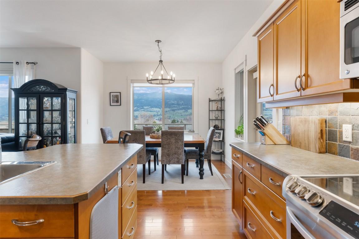 









13044


Lake Hill

Drive,
Lake Country,




BC
V4V 2P1

