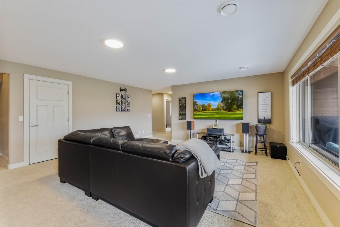 









13044


Lake Hill

Drive,
Lake Country,




BC
V4V 2P1

