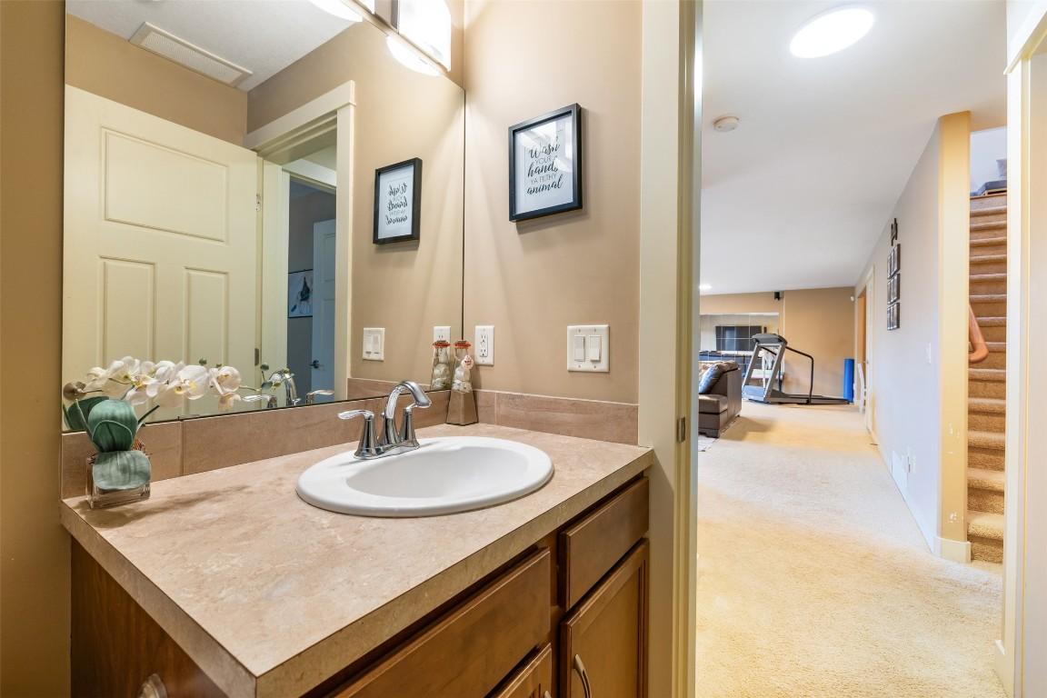 









13044


Lake Hill

Drive,
Lake Country,




BC
V4V 2P1

