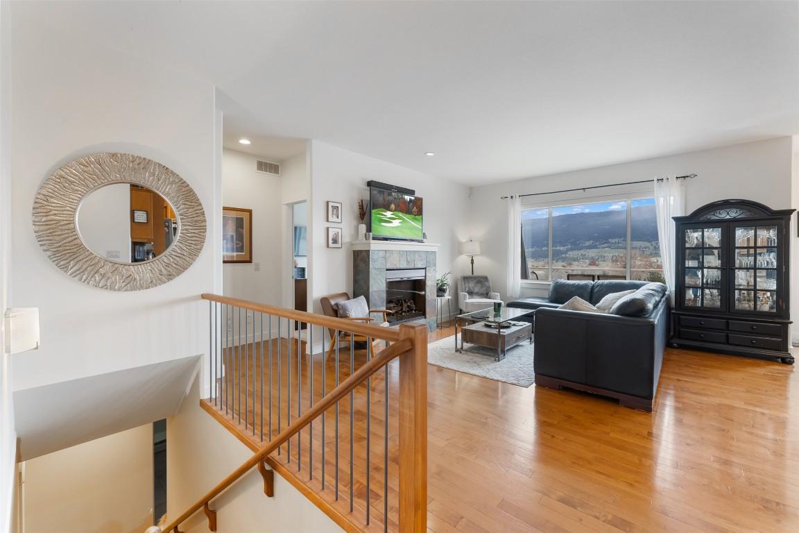 









13044


Lake Hill

Drive,
Lake Country,




BC
V4V 2P1

