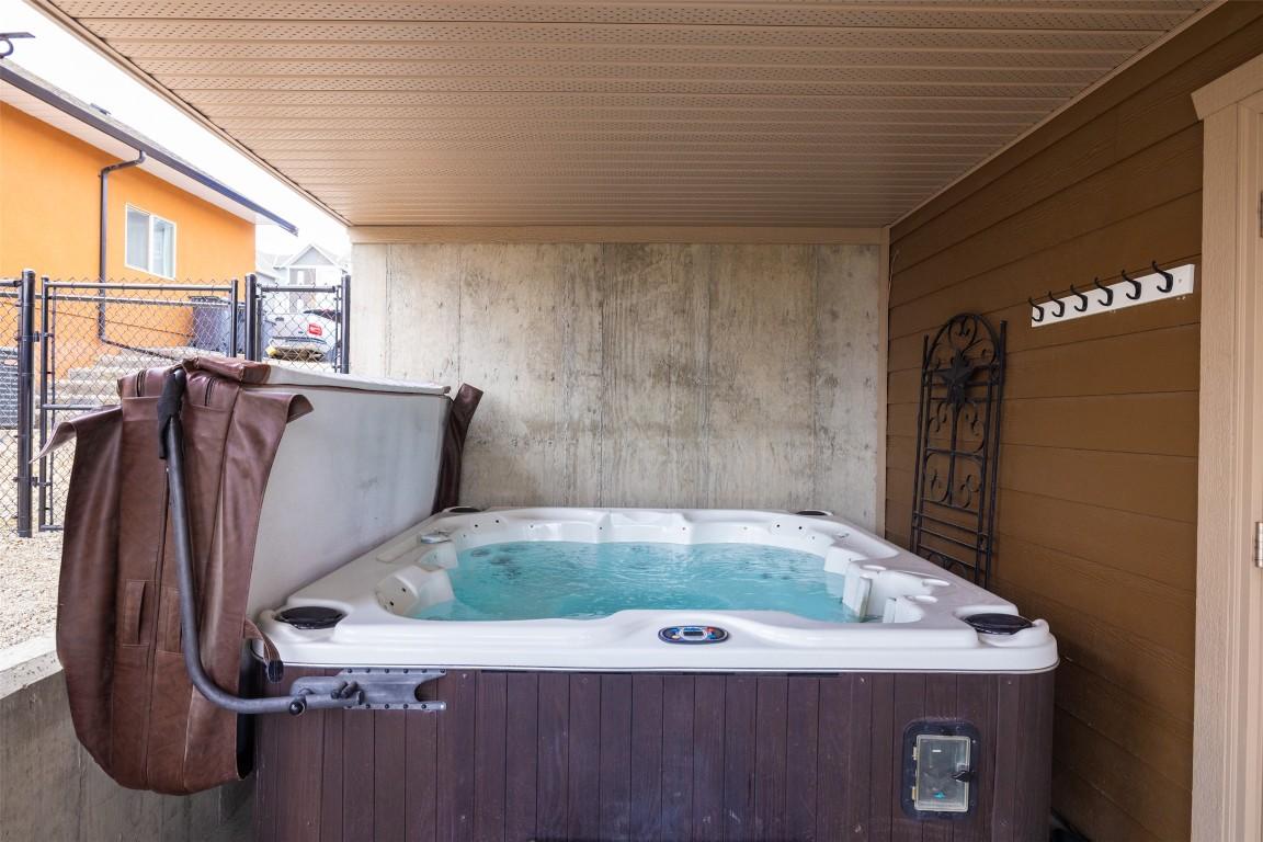 









13044


Lake Hill

Drive,
Lake Country,




BC
V4V 2P1

