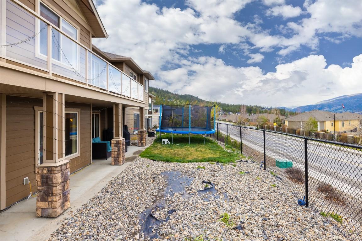 









13044


Lake Hill

Drive,
Lake Country,




BC
V4V 2P1

