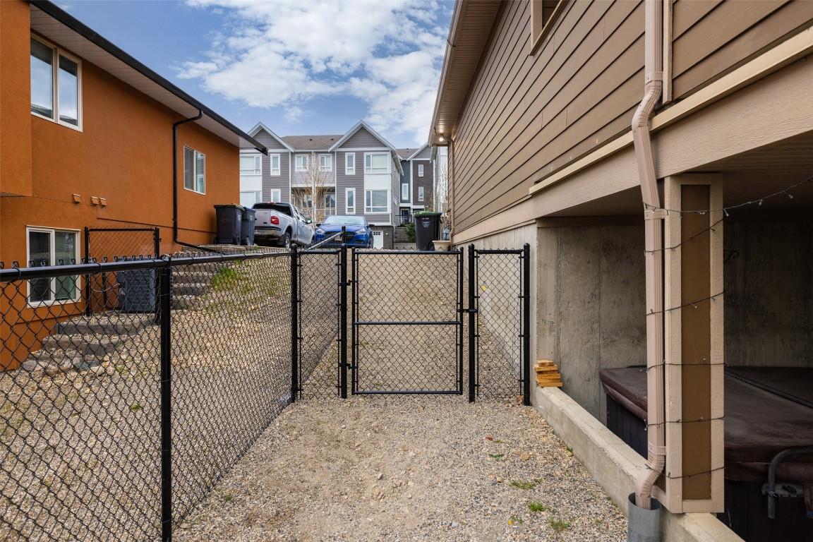 









13044


Lake Hill

Drive,
Lake Country,




BC
V4V 2P1

