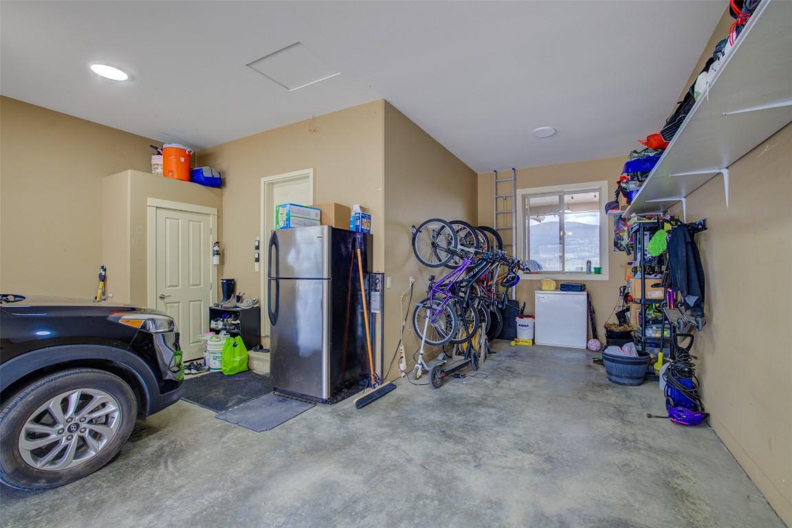 









13044


Lake Hill

Drive,
Lake Country,




BC
V4V 2P1

