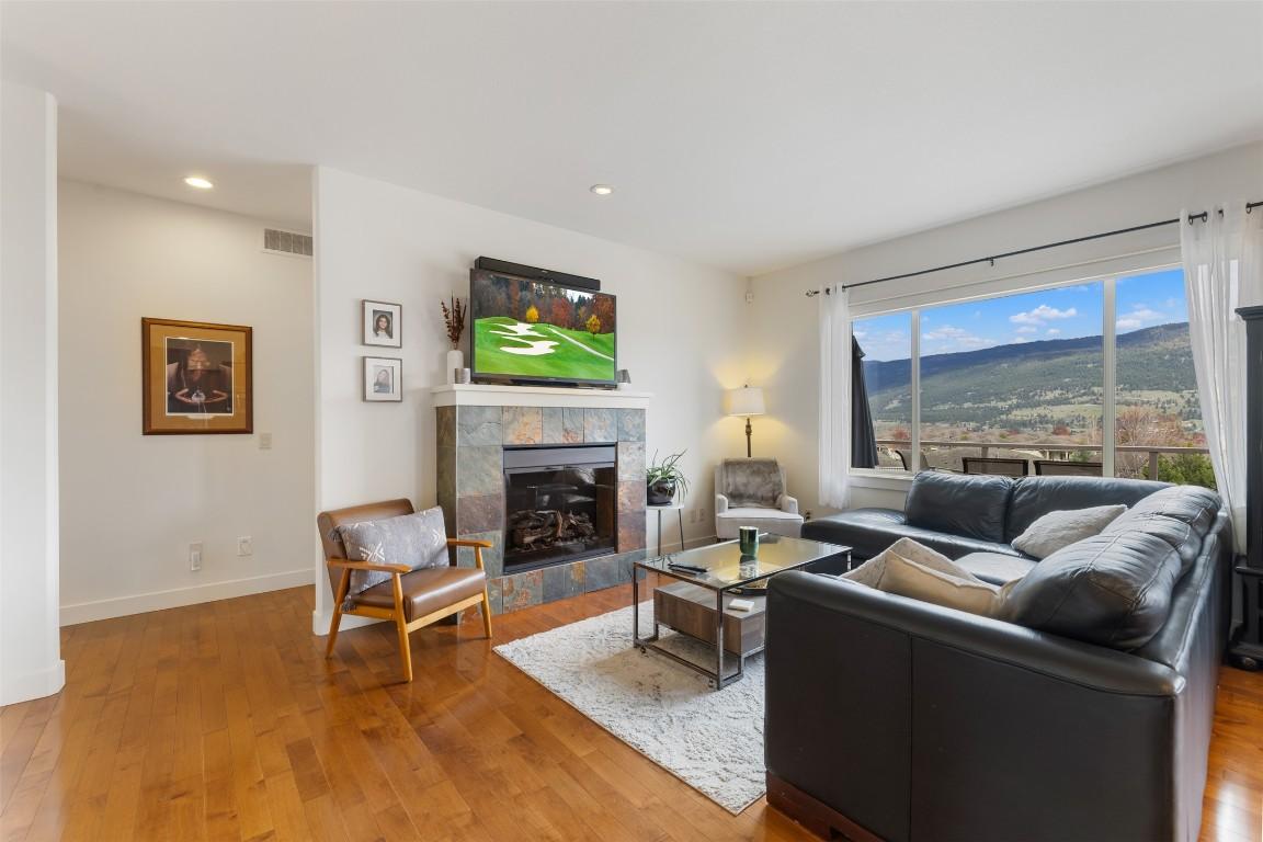 









13044


Lake Hill

Drive,
Lake Country,




BC
V4V 2P1

