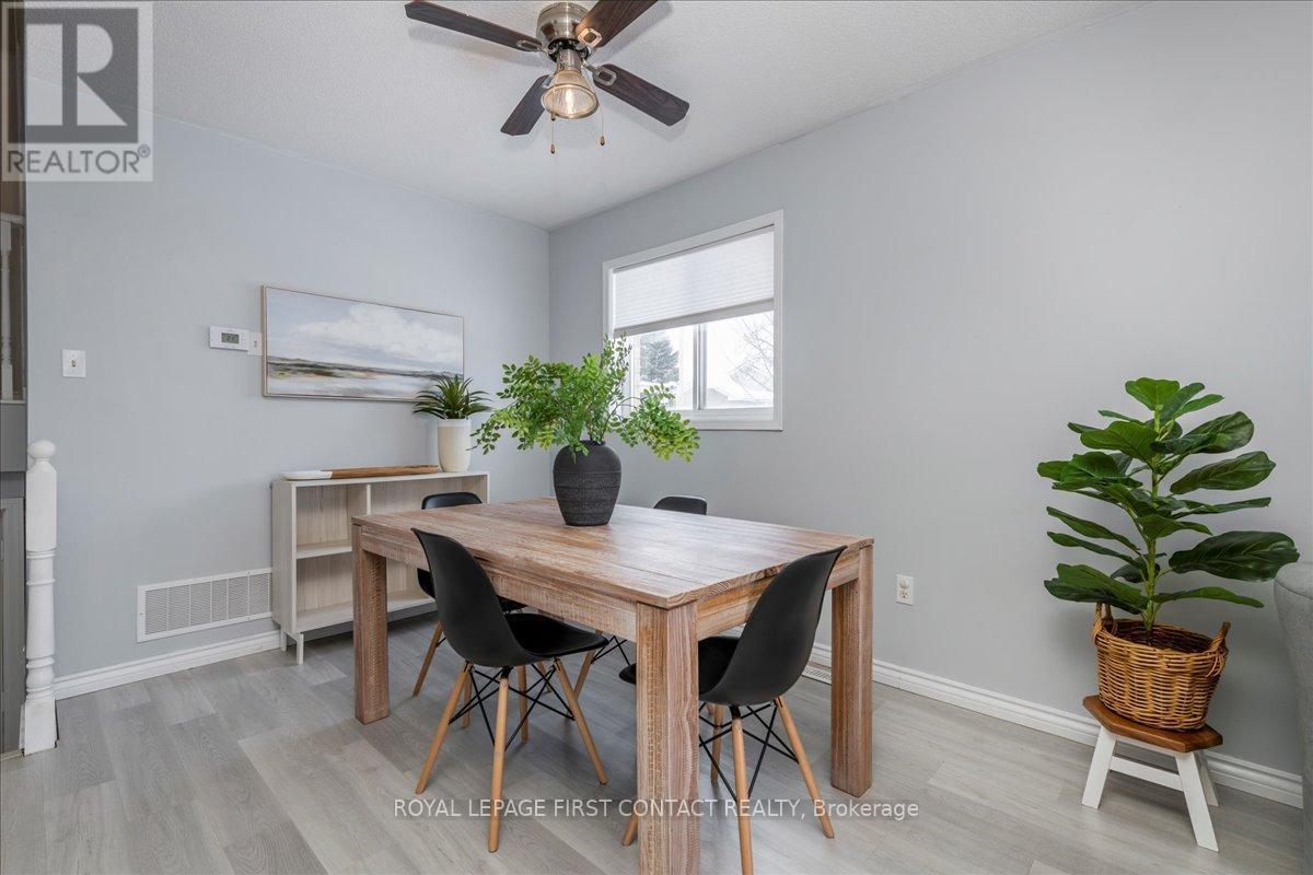 












68 DRAPER CRESCENT

,
Barrie,




Ontario
L4N6B1

