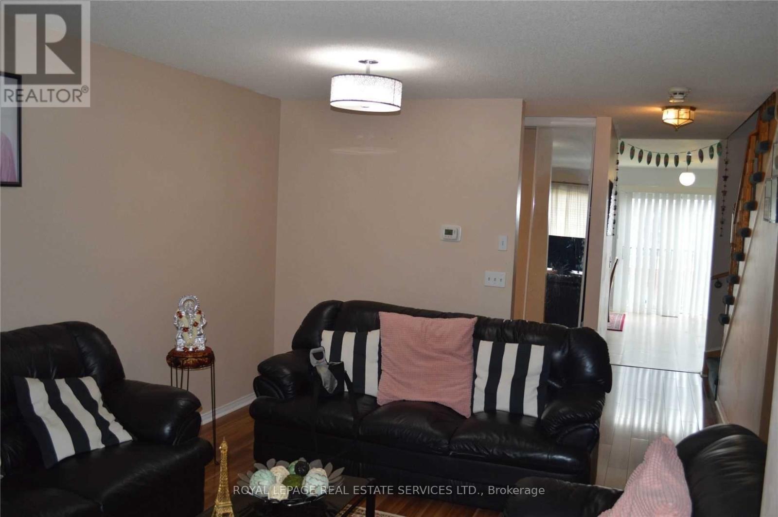 












83 - 5030 HEATHERLEIGH AVENUE

,
Mississauga,




Ontario
L5V2G7

