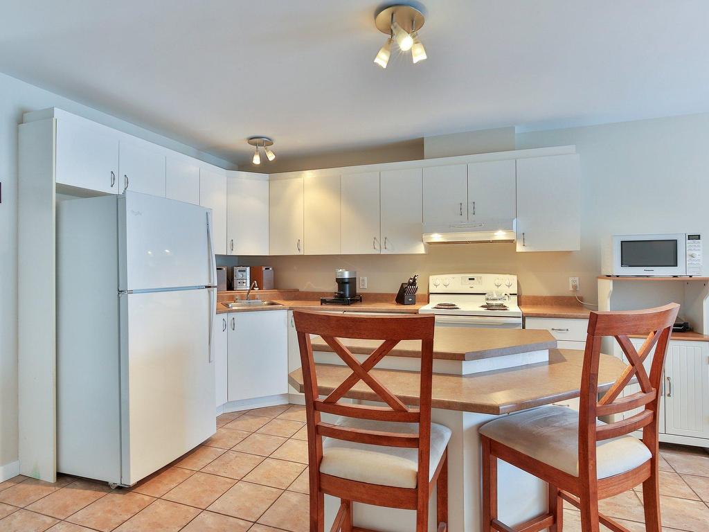 









542


Ch. du Grand-Bernier N.

,
Saint-Jean-sur-Richelieu,




QC
J3B8S6

